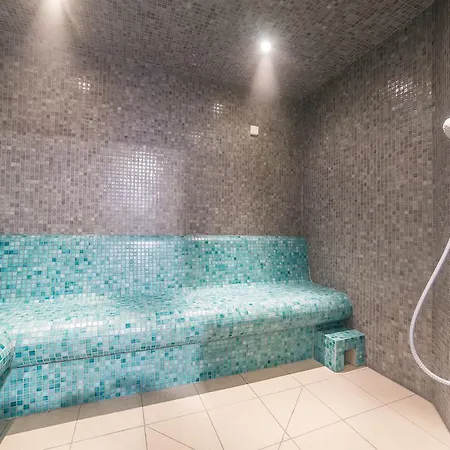 New Skanpol Hotel 3*