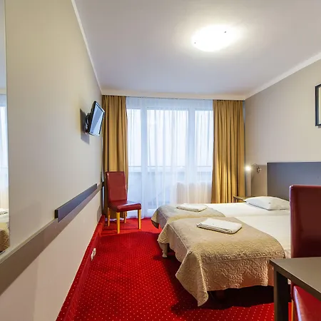 Hotel New Skanpol 3*