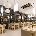 New Skanpol Szálloda 3*