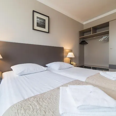 Hotel New Skanpol 3*