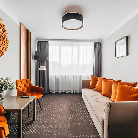 Szálloda New Skanpol 3*