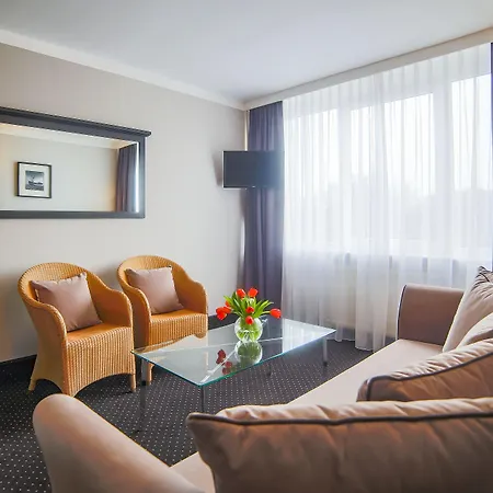 新斯干普酒店 3*