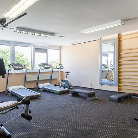 新斯干普酒店 酒店 3*