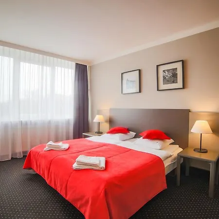 Hotel New Skanpol 3*