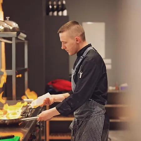 Hotel New Skanpol 3*